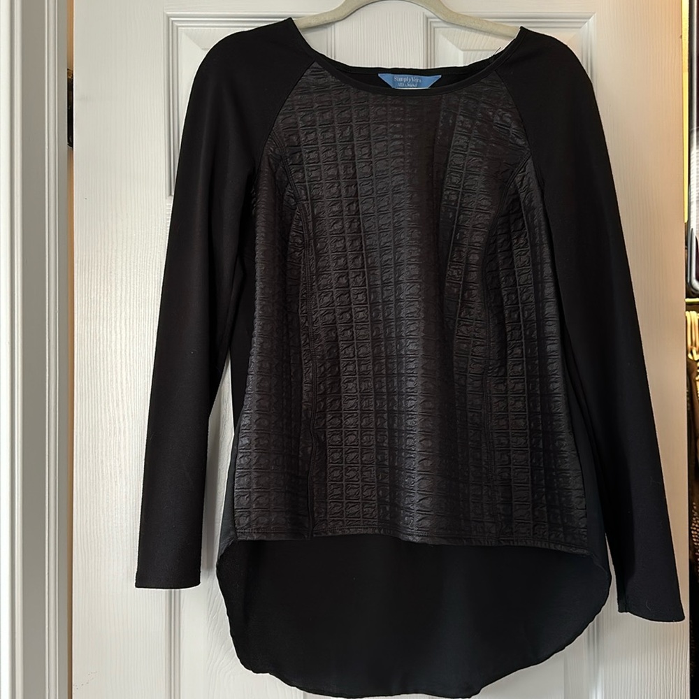 Simply Vera wang black blouse